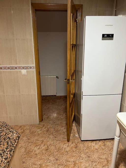 Piso Ideal Para Una Familia Ubicado Cerca Del Mar Blanes Exterior foto