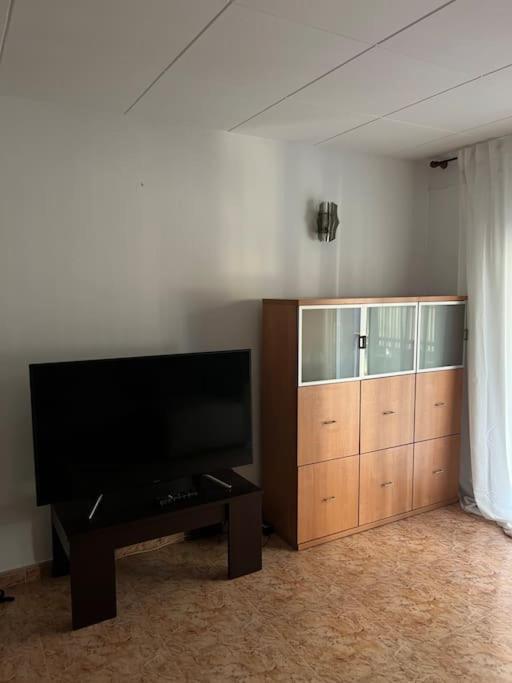 Piso Ideal Para Una Familia Ubicado Cerca Del Mar Blanes Exterior foto